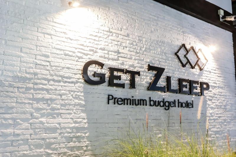 Get Zleep Premium Budget Hotel - Genel