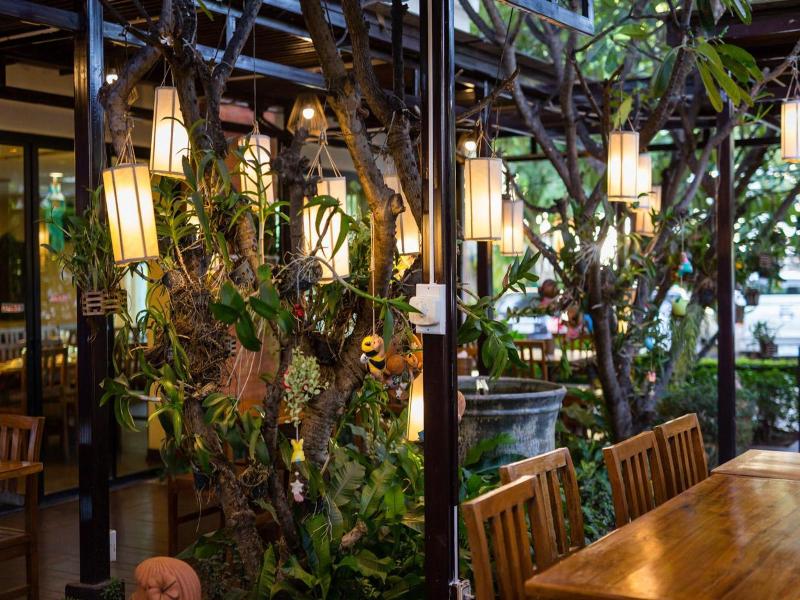 Asia Hotels Group Poonpetch Chiangmai - Restoran