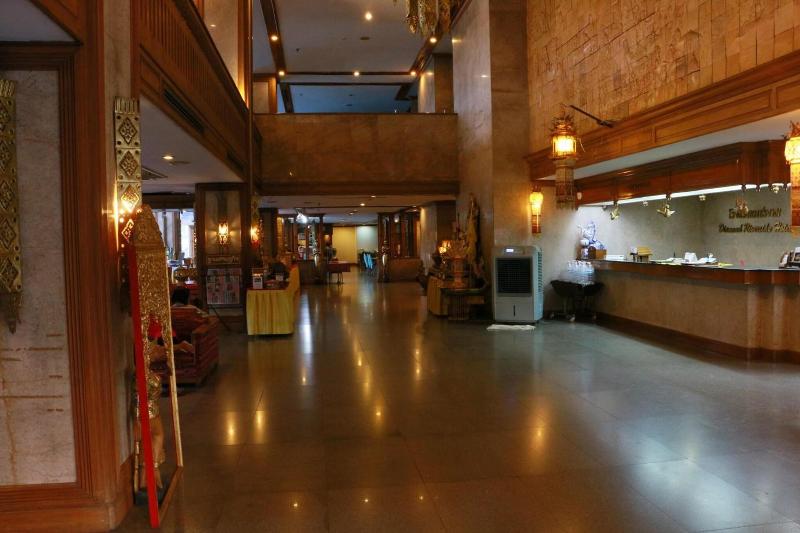 Diamond River Ping Petch Ngam Hotel - Lobi