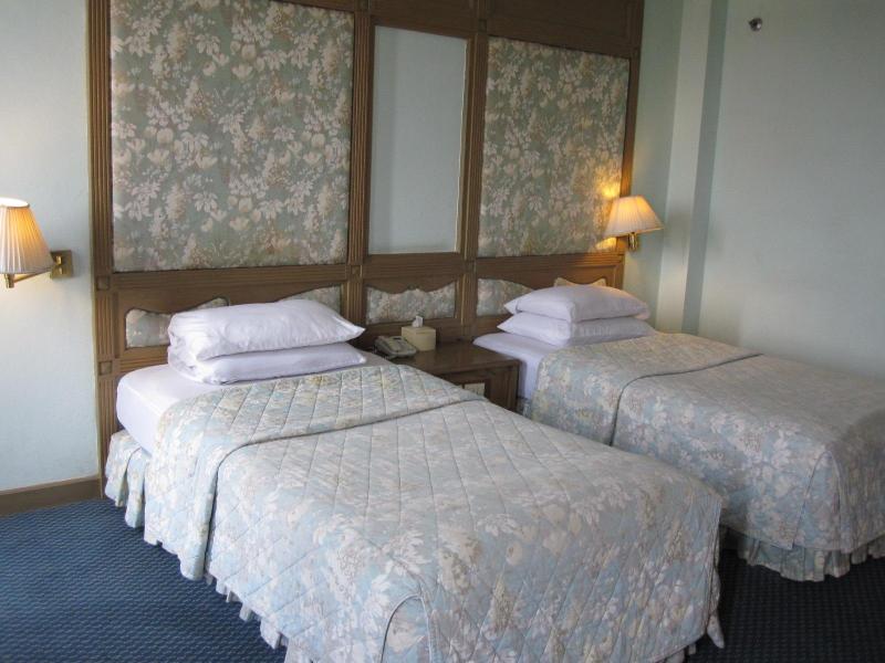 Diamond River Ping Petch Ngam Hotel - Genel