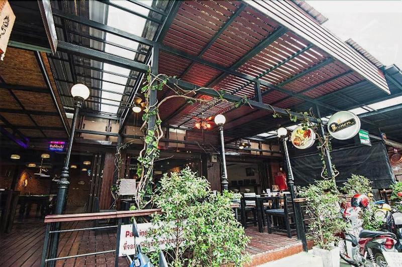Basic Line Hotel At Loikroh - Restoran