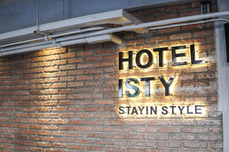 Isty Hotel - Lobi