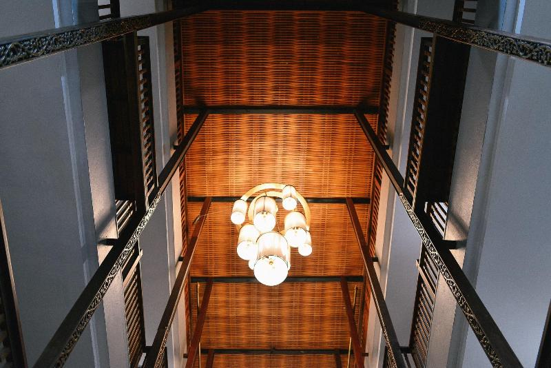 Sunny V Hotel - Lobi