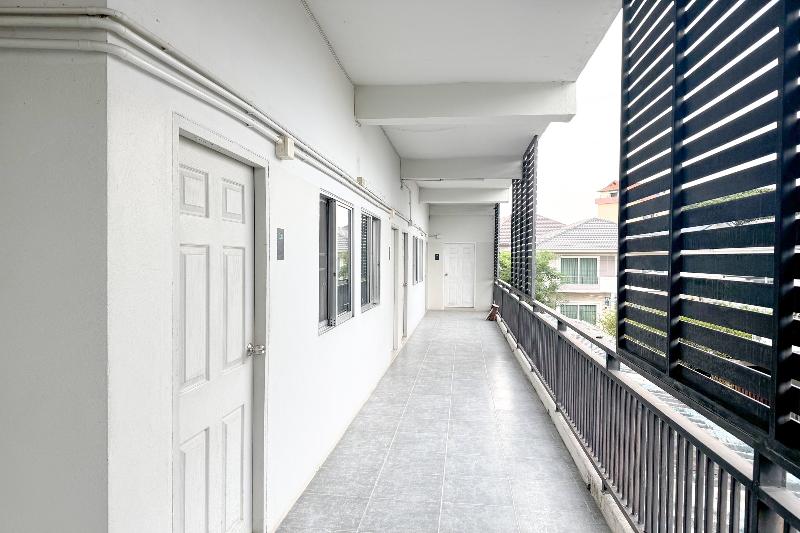 TF Apartment by ZUZU - Lobi