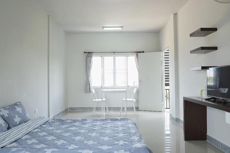TF Apartment by ZUZU - Oda