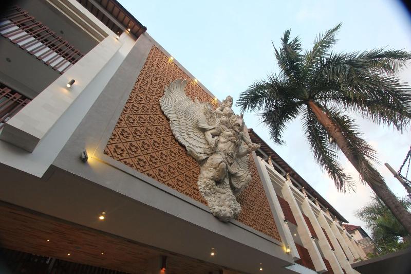 Grand La Walon Hotel - Genel