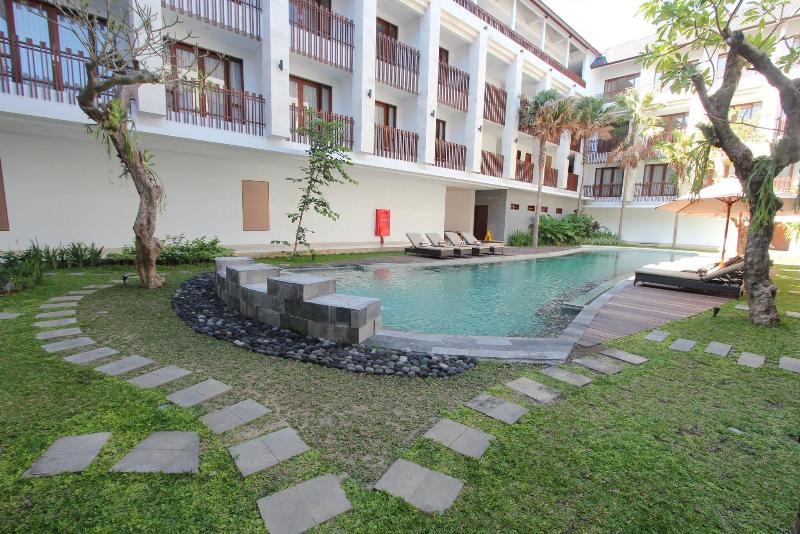 Grand La Walon Hotel - Havuz