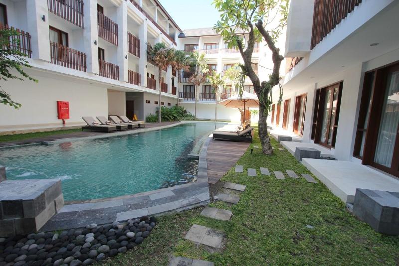 Grand La Walon Hotel - Havuz