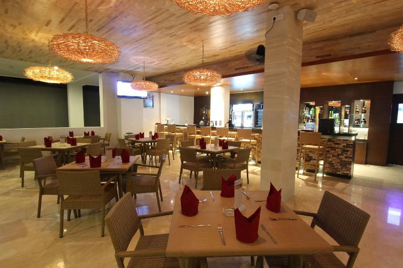 Grand La Walon Hotel - Restoran