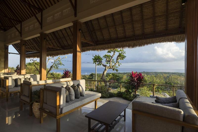 Semabu Hills Hotel Nusa Penida Bali - Restoran