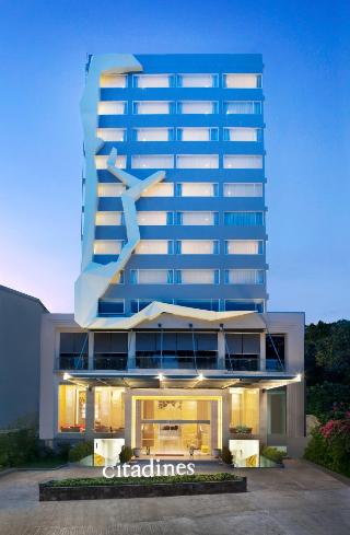 FOX Lite Royal Bay Makassar otel fotoğrafı