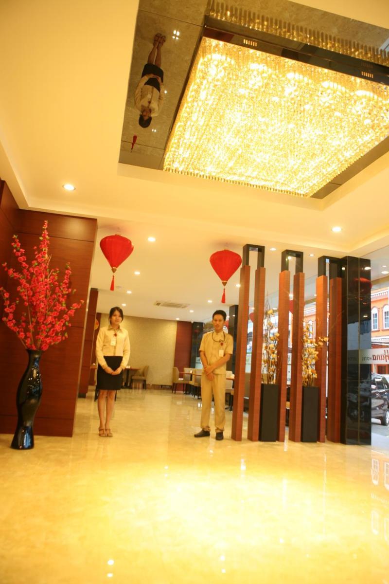 Hana Hotel - Lobi
