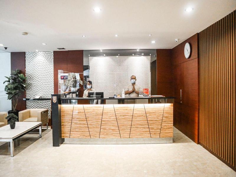 Hana Hotel - Lobi