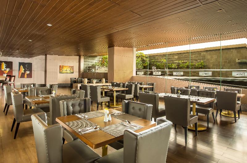 Swiss-Belhotel Bogor - Bar