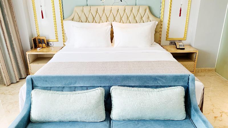Art Deco Luxury Hotel and Residence Bandung - Oda