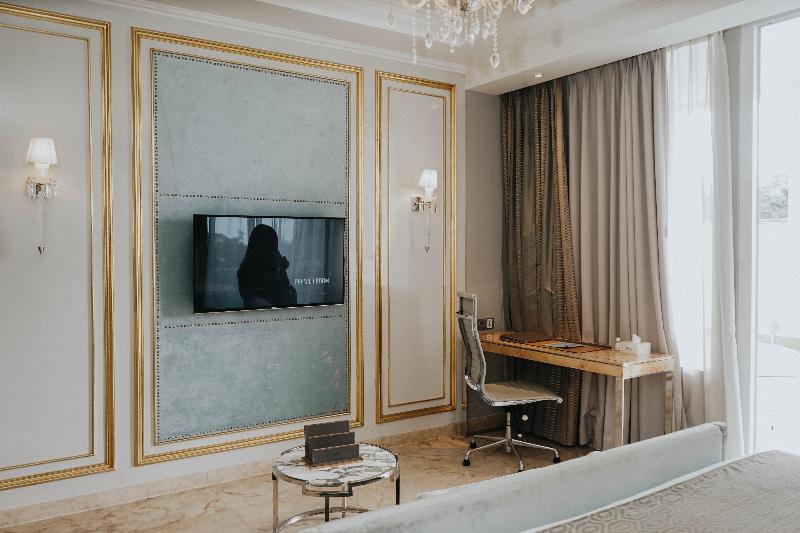 Art Deco Luxury Hotel and Residence Bandung - Oda