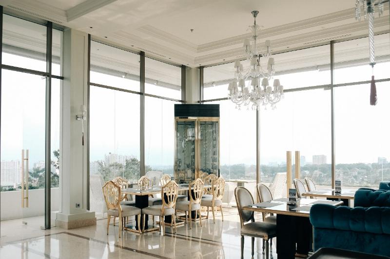 Art Deco Luxury Hotel and Residence Bandung - Restoran