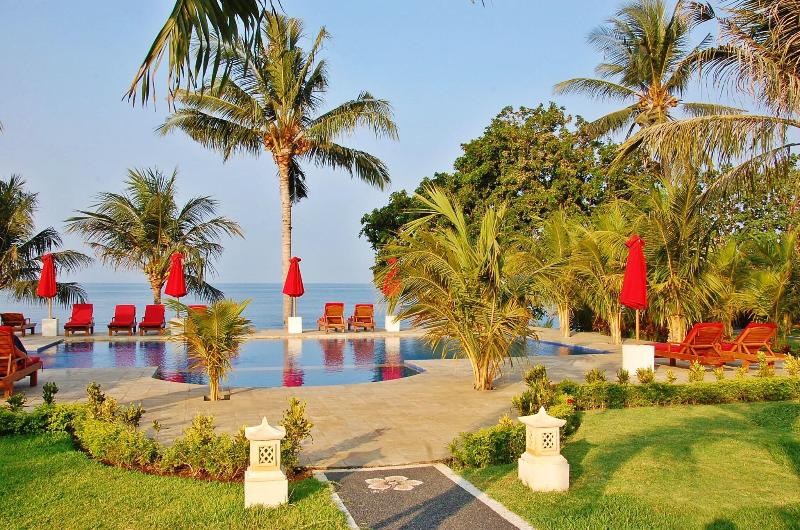 Bali Dive Resort And Spa - Havuz