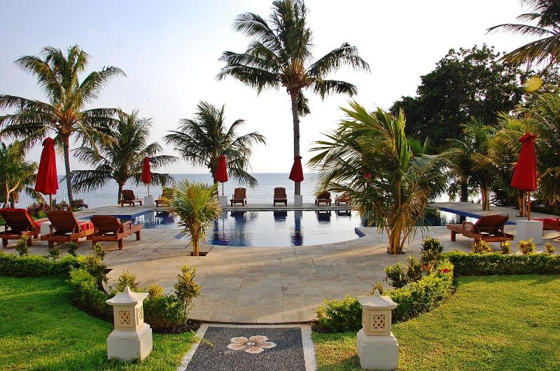 Bali Dive Resort And Spa - Havuz