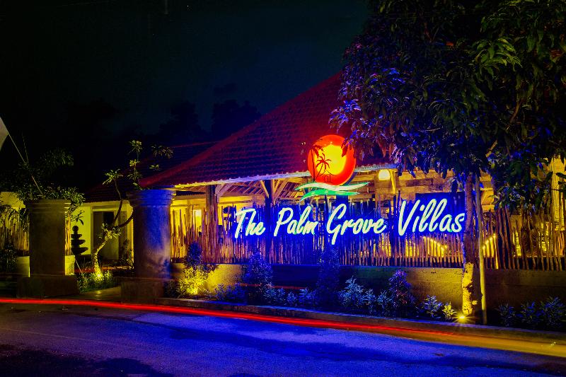 The Palm Grove Villas - Lobi