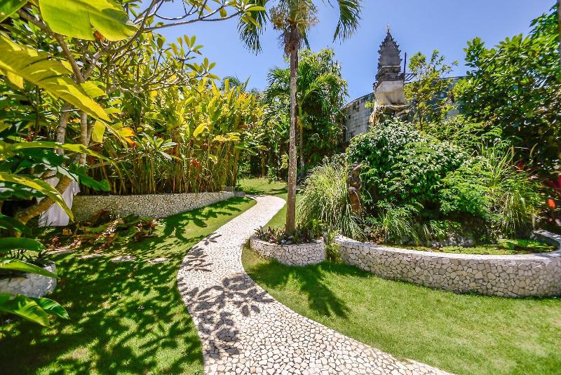 Le Bamboo Bali - Genel