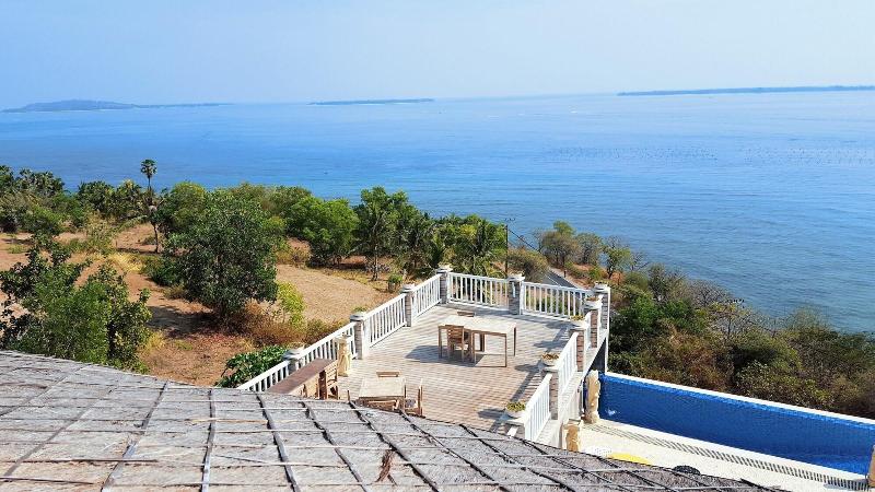 The Princess Of Mentigi Bay - Oda