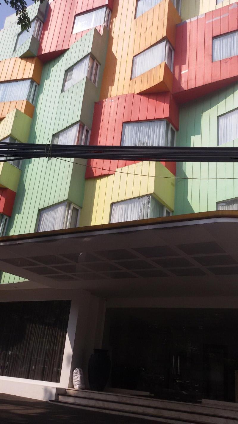 N3 Hotel Zainul Arifin - Genel