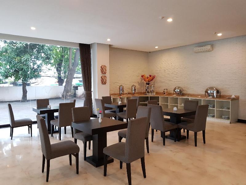 N3 Hotel Zainul Arifin - Restoran