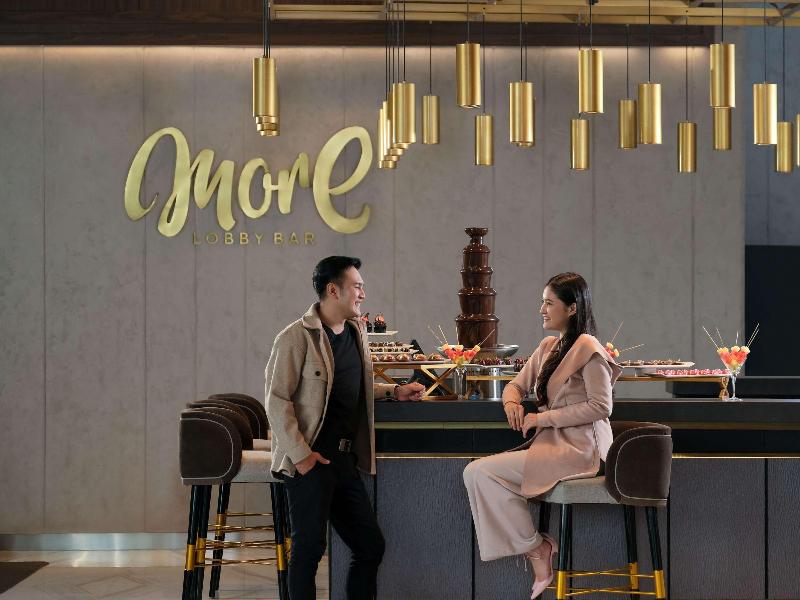 Mövenpick Surabaya City - Bar