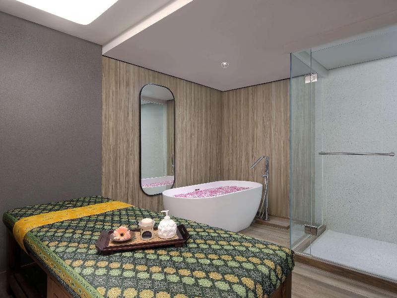 Mövenpick Surabaya City - Genel