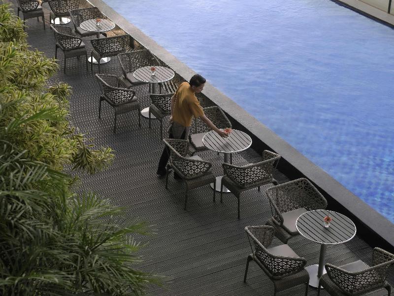 Mövenpick Surabaya City - Havuz