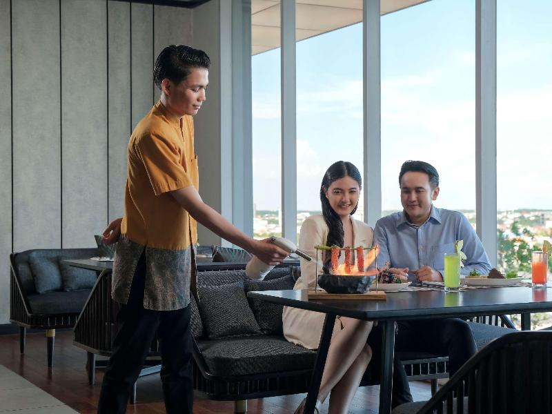 Mövenpick Surabaya City - Restoran