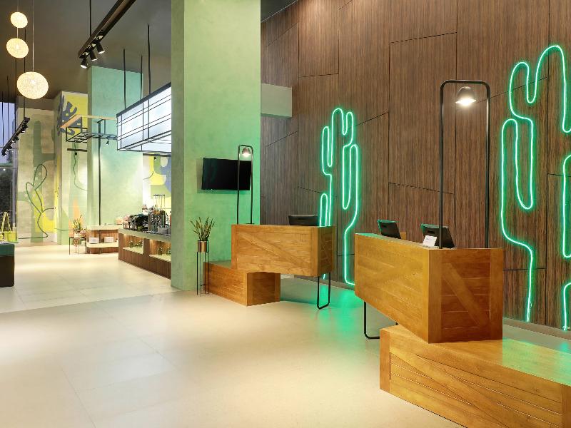 Ibis Styles Jakarta Simatupang - Lobi