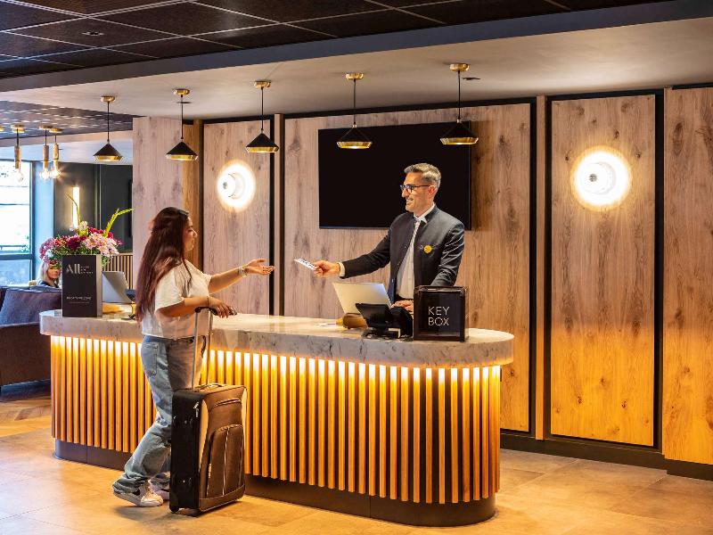 Novotel Birmingham Airport - Lobi