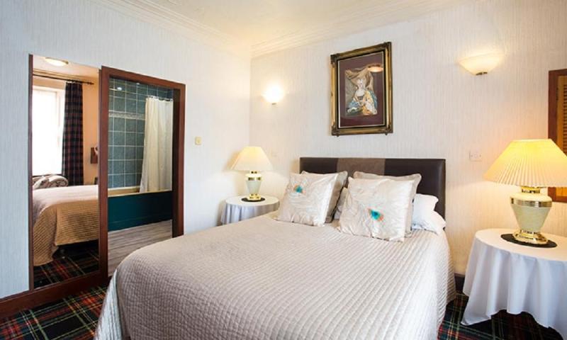 Lochness Lodge Hotel - Oda