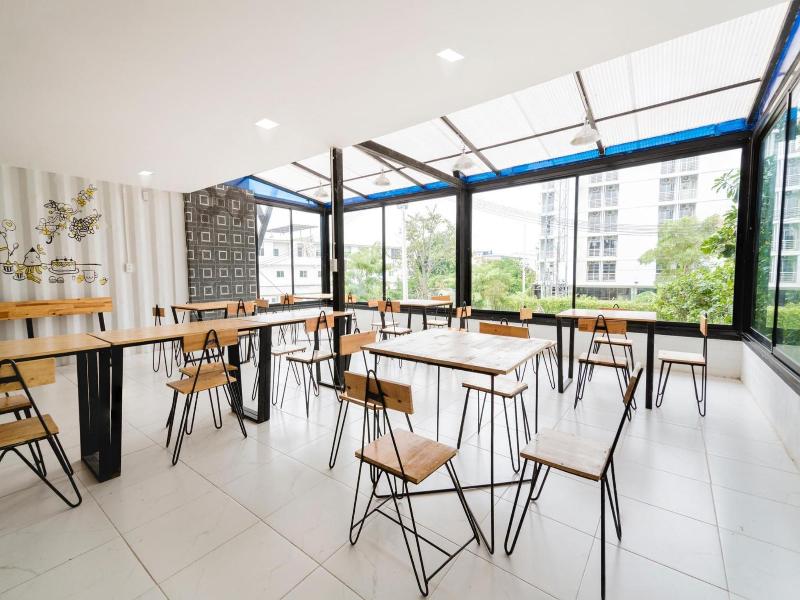 Qbix Hotel - Restoran