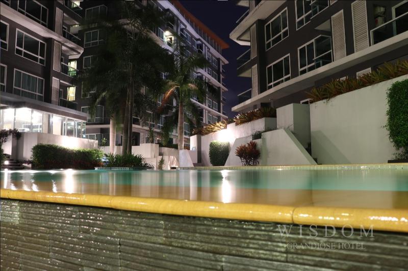 Wisdom Hotel - Genel