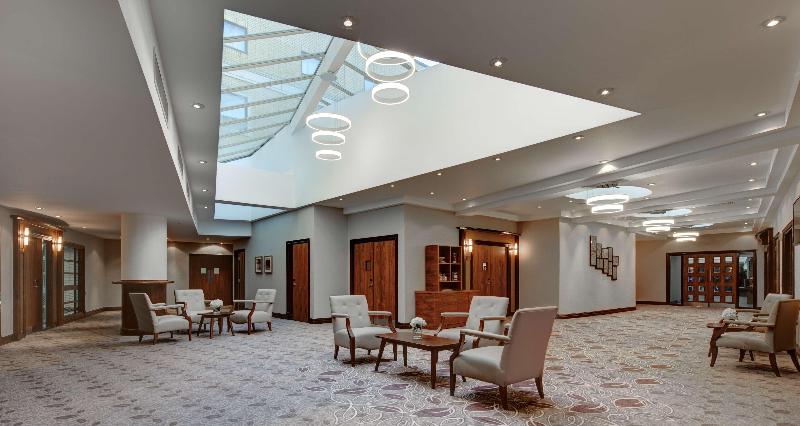Hilton Cambridge City Centre - Lobi