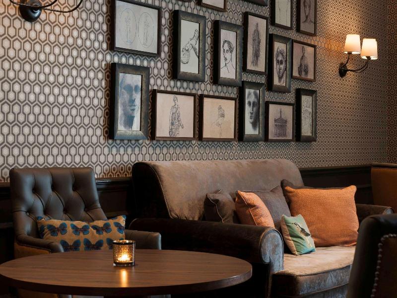 Queens Hotel Cheltenham - Bar