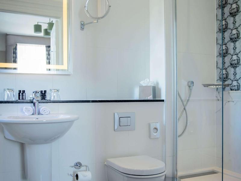 Queens Hotel Cheltenham - Oda
