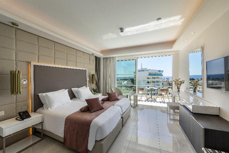 Chrysomare Beach Hotel & Resort - Oda