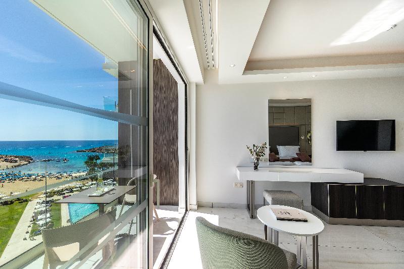 Chrysomare Beach Hotel & Resort - Oda