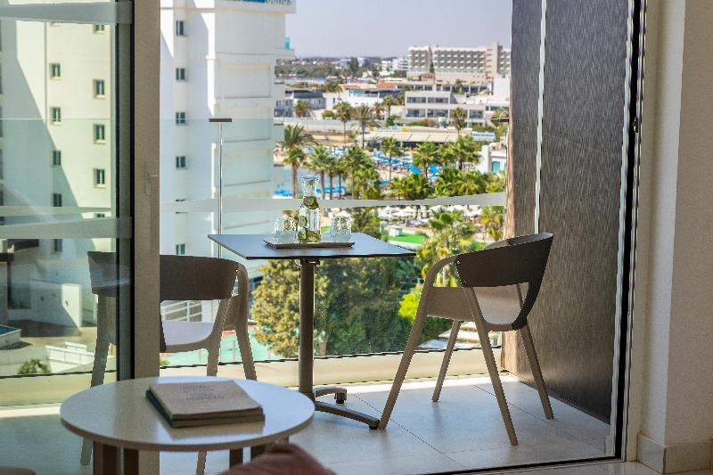 Chrysomare Beach Hotel & Resort - Oda