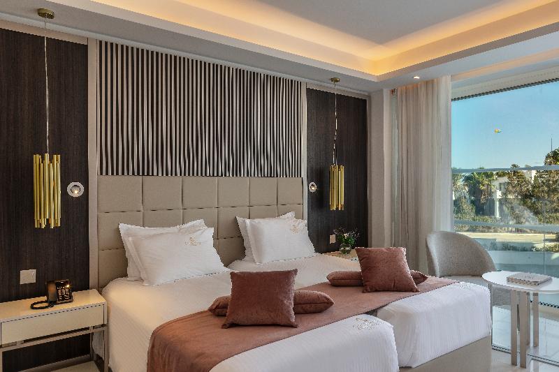 Chrysomare Beach Hotel & Resort - Oda