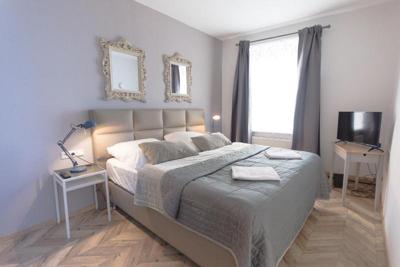 Tm Suites - Oda