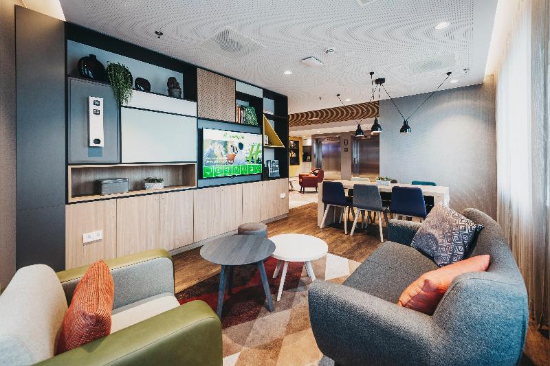 Holiday Inn Eindhoven Airport - Lobi