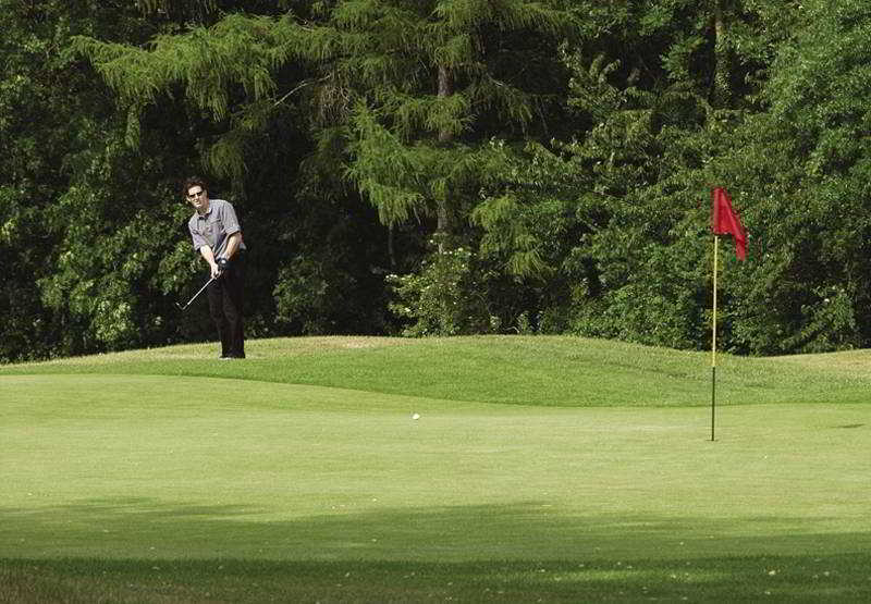 Coulsdon Manor and Golf Club fotoÄŸrafÄ±