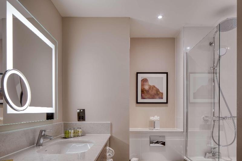 Doubletree by Hilton Dartford Bridge - Oda