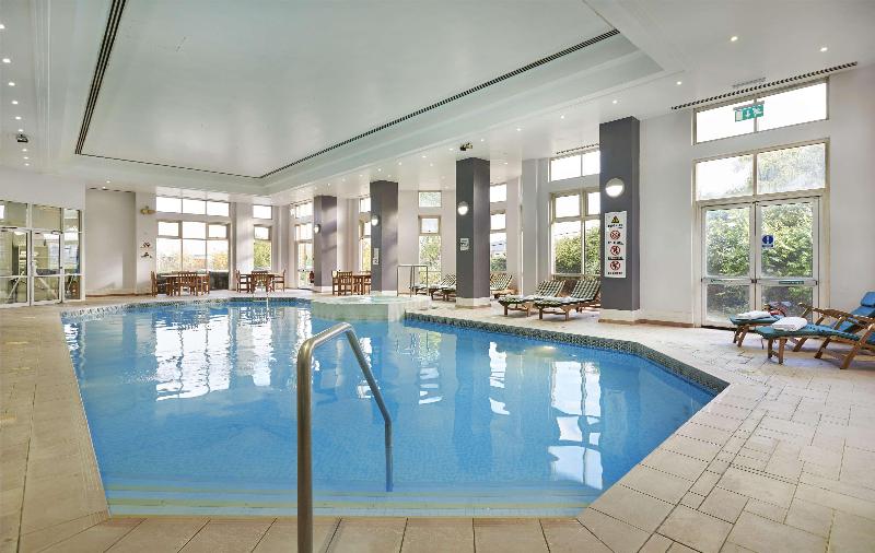Doubletree by Hilton Dartford Bridge - Havuz