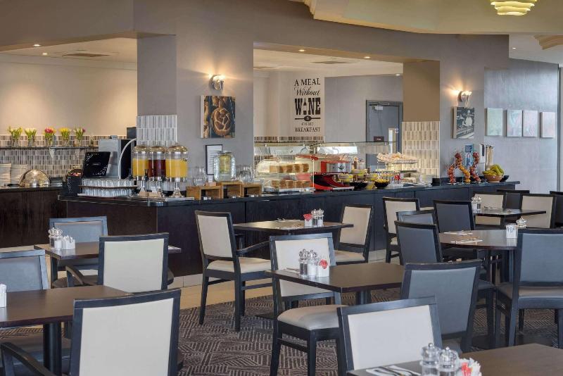 Doubletree by Hilton Dartford Bridge - Restoran